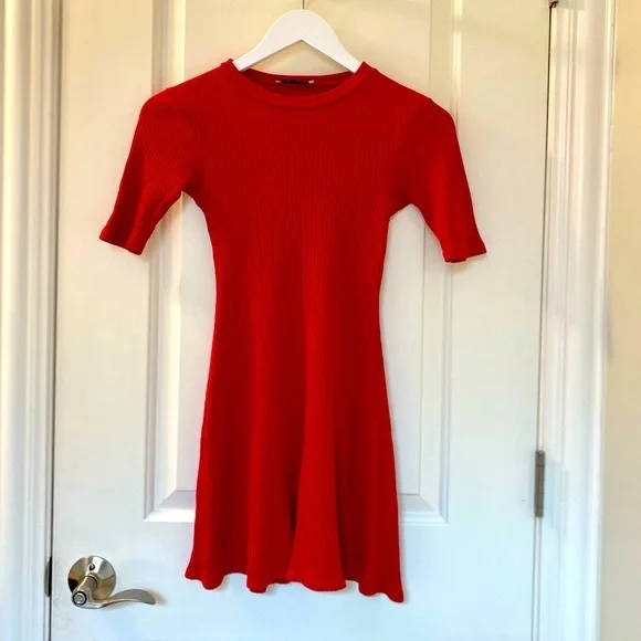 open lace back dress Zara Collared Long-sleeved Knit Dress